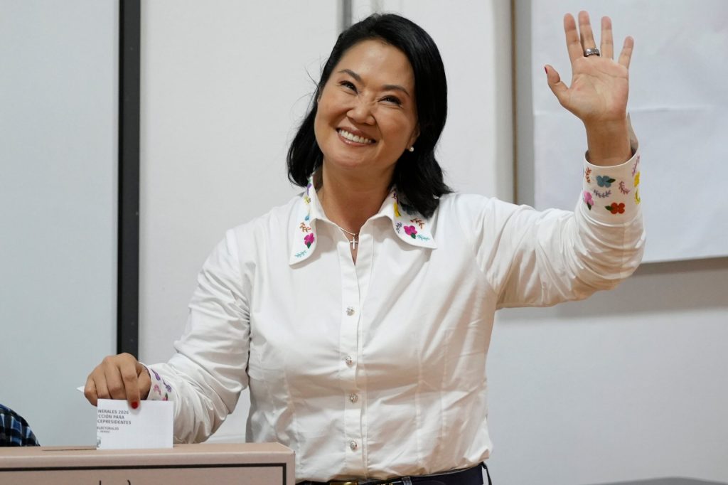 Keiko Fujimori prevé una semana más para definir al ganador de la segunda vuelta en Perú
