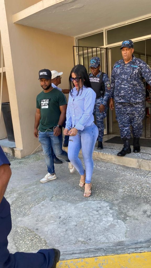 Condenan a siete años de cárcel a venezolana que hirió en el cuello a expareja en SPM
