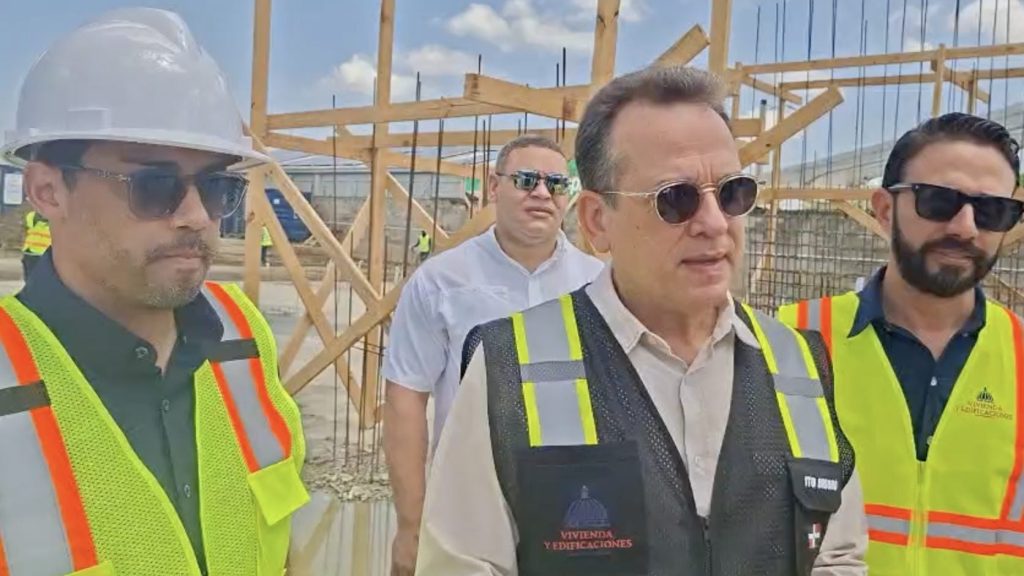 Gobierno activa intervención de viviendas y obras urbanas en Santiago