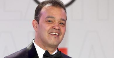 Alex Bueno continúa delicado de salud; artistas se unen en oración por su recuperación