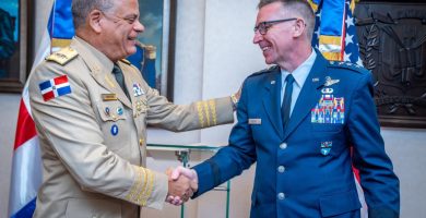Comando Sur y Defensa dominicana fortalecen cooperación militar y seguridad regional