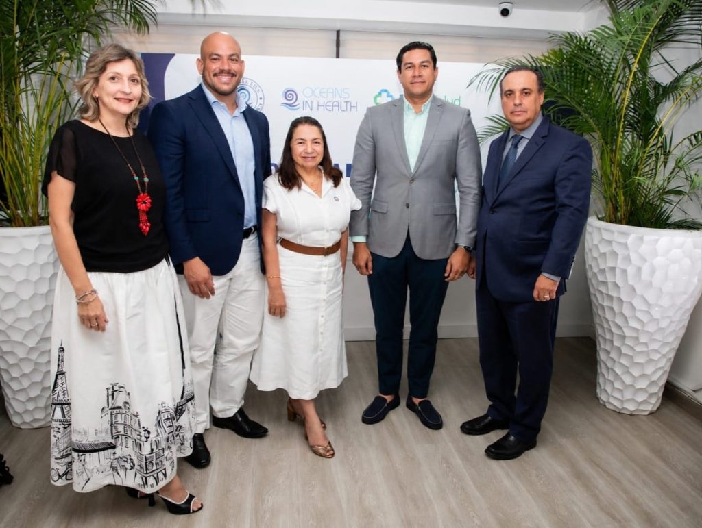 Fundación Two Oceans impulsa el Coloquio Alternativo para la Salud en RD