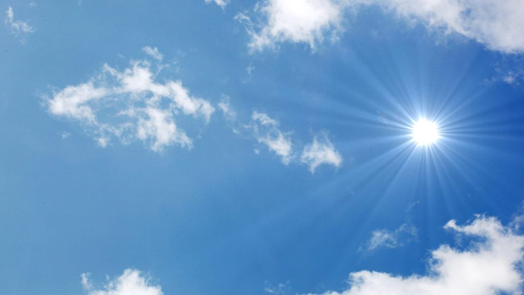 Soleado en gran parte de RD con lluvias aisladas en algunas comunidades