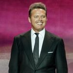 El “Sol de México”, Luis Miguel, sigue ingresado en clínica de Nueva York