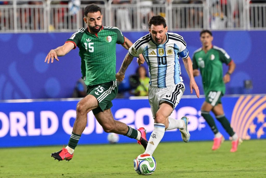 Messi firma su primer triplete mundialista y ya suma 11 con Argentina