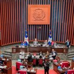 Senado aprueba de urgencia plan anticrisis que busca recaudar RD$60,000 millones