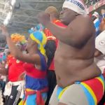 Fanático del Congo se roba el show con  peculiar baile en el Mundial de Fútbol de 2026