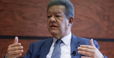 Leonel Fernández afirma que la FP es “la última esperanza” y critica crisis energética y deterioro de servicios públicos