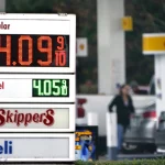 La gasolina en EEUU baja de los 4 dólares el galón por primera vez desde finales de marzo