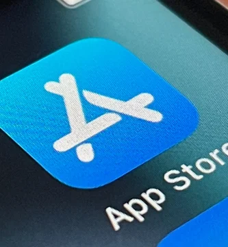 Apple permitirá distribuir aplicaciones para iOS fuera de la App Store