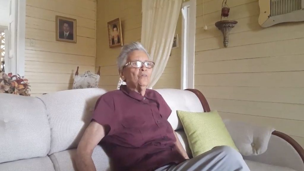 Video de la madre de Álex Bueno se vuelve viral tras la muerte del artista
