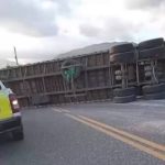Se vuelca patana en el tramo carretero El Número de Azua, carretera Sánchez