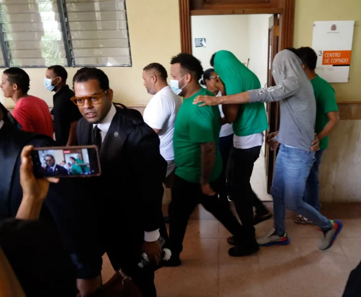 Dictan prisión preventiva de 18 meses  a cinco imputados en red de extorsión y estafa contra estadounidenses