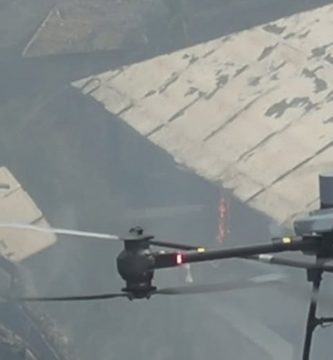 Drones del 9-1-1 respaldan labores para controlar incendio en hotel de Bayahíbe