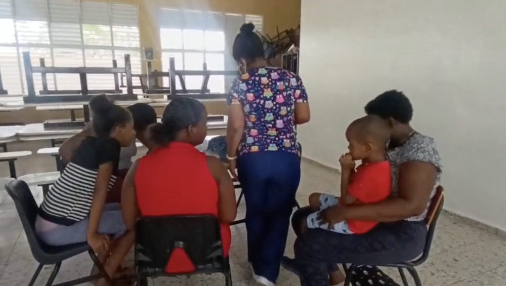 Más de 600 personas reciben asistencia médica en jornada de salud en Los Casabes
