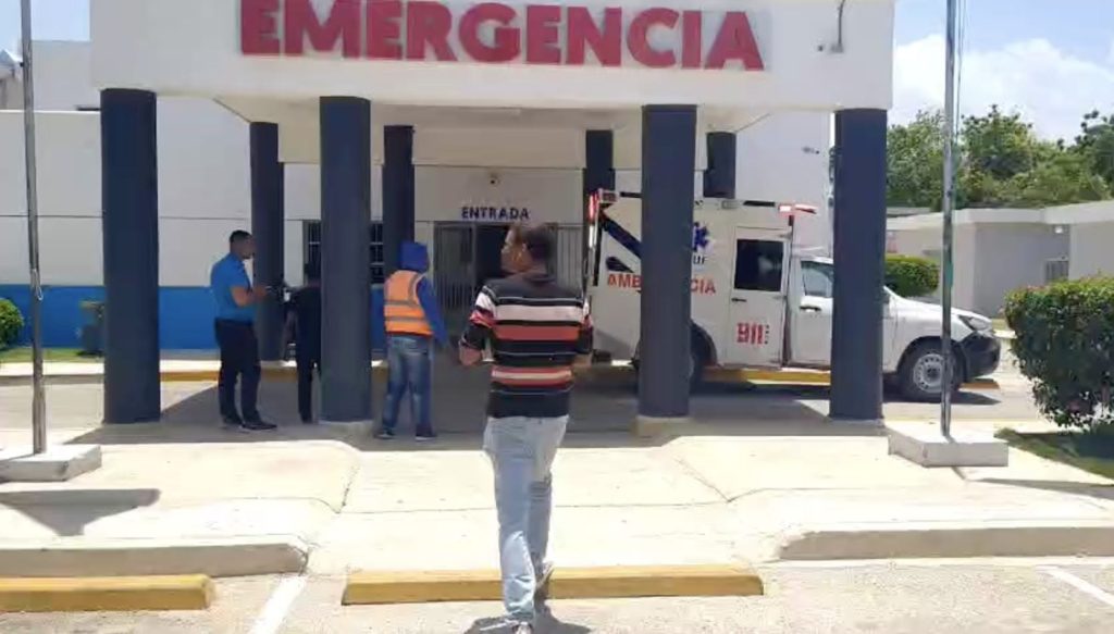 Turista resulta gravemente herida en accidente marítimo en Bahía de las Águilas