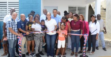 “No son reparaciones, son hogares nuevos”: Betty Gerónimo entrega casas en Villa Germán
