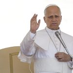 El papa León XVI: Un médico no debería permitirse decidir sobre la vida de un embrión o un anciano