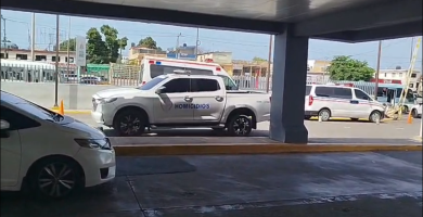 ¡Tragedia en Las Américas! Una joven muerta y otra herida en confuso incidente frente al Darío Contreras