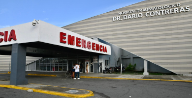 Darío Contreras aclara hecho violento en que murió mujer ocurrió en el parqueo y no en emergencias