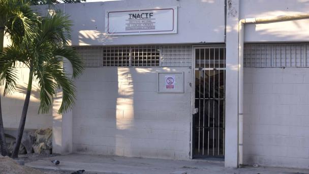 Permanece en INACIF cuerpo de motoconchista muerto en Los Mina