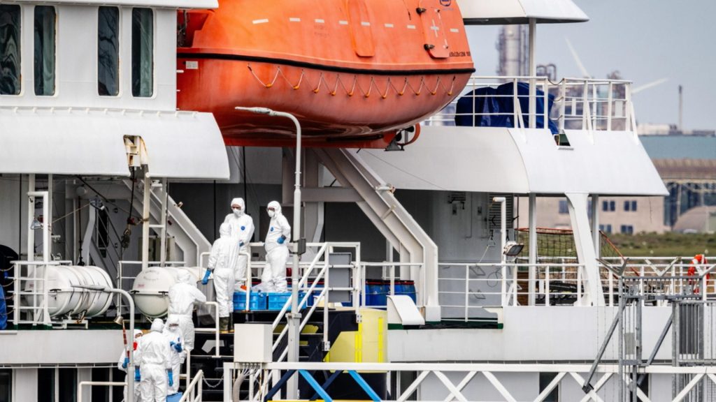 EE.UU. levanta cuarentena a pasajeros expuestos a brote de hantavirus