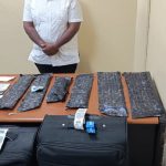 DNCD captura a extranjero con seis paquetes de cocaína en Aeropuerto del Cibao
