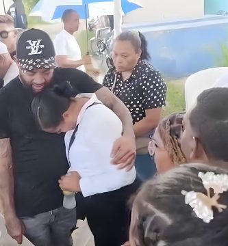 Entre lágrimas y exigencias de justicia despiden a joven muerto de disparo en Brisa del Este