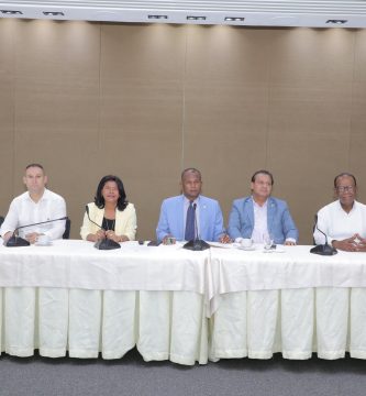 Comisión de diputados se reúne para estudio de reforma al Código Laboral; se espera diálogo de sectores involucrados
