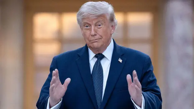 Tribunal de EEUU autorizó a Trump a reanudar las deportaciones aceleradas en todo el país