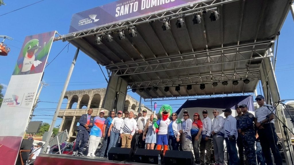 VIDEO: Hato Mayor recibe la antorcha de los Juegos Centroamericanos y del Caribe Santo Domingo 2026