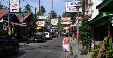 Comunitarios de Boca Chica restan alarma a presunta presencia de banda en el municipio