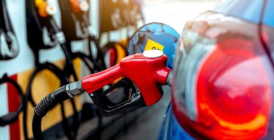 Sectores piden al Gobierno rebajar los precios de los combustibles