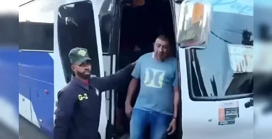 Ejército detiene autobús tras movimiento sospechoso en San Juan