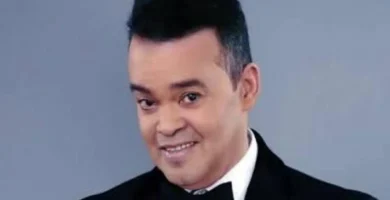 Alex Bueno: féretro sale del Teatro Nacional