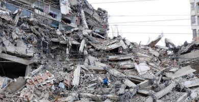 La ONU coordina a 2.000 rescatistas de 27 países para buscar supervivientes en Venezuela