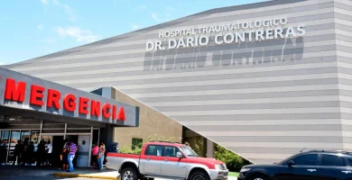 Fallece mujer herida en tiroteo en estacionamiento del Hospital Darío Contreras