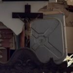 Cruz con Cristo permanece intacta tras colapso de un edificio en Venezuela