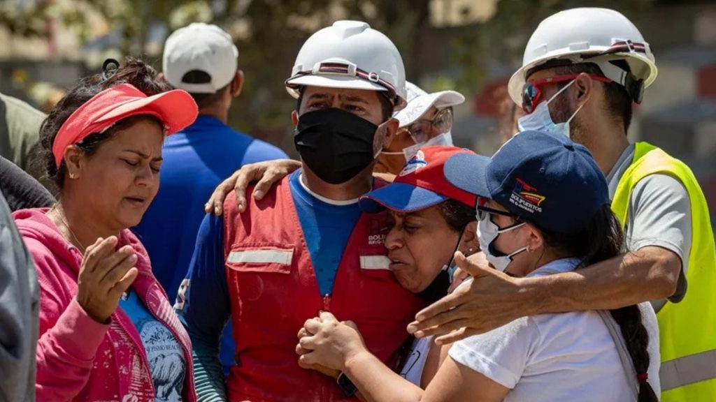 «Ya no hay nada para nosotros»: sobrevivientes narran la devastación tras el doble terremoto en Venezuela
