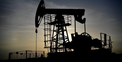 El petróleo de Texas sube un 2,2 %, hasta 70,75 dólares, atento a la tregua de EEUU e Irán