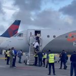 Vuelo humanitario desde Venezuela aterriza en República Dominicana con 65 personas