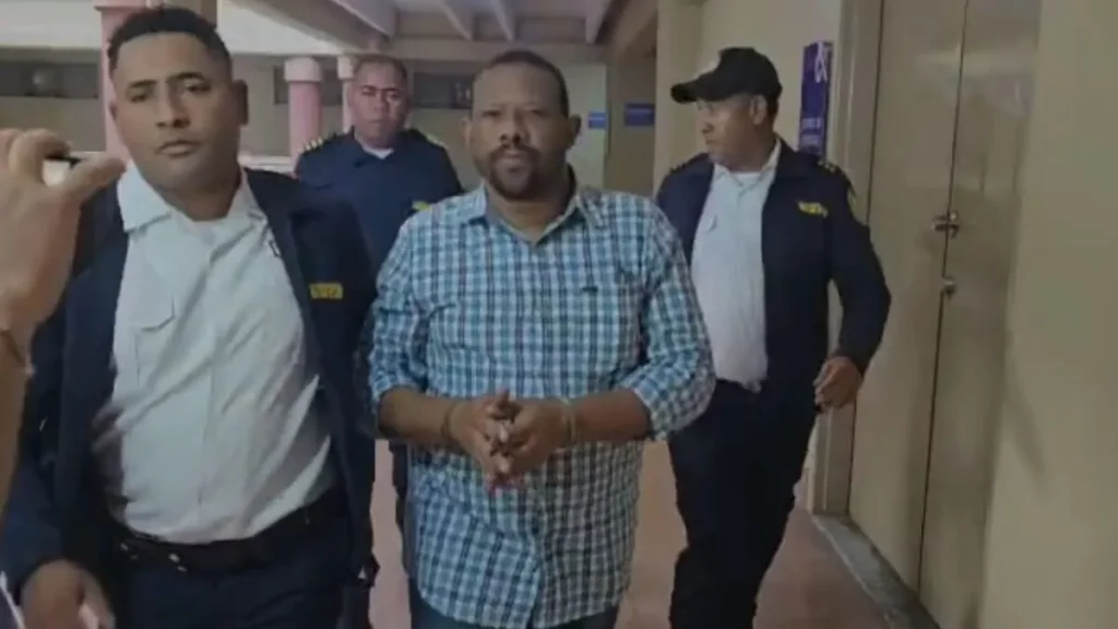 A prisión preventiva por 18 meses dos exdirectivos del Oncológico del Cibao por presunta estafa
