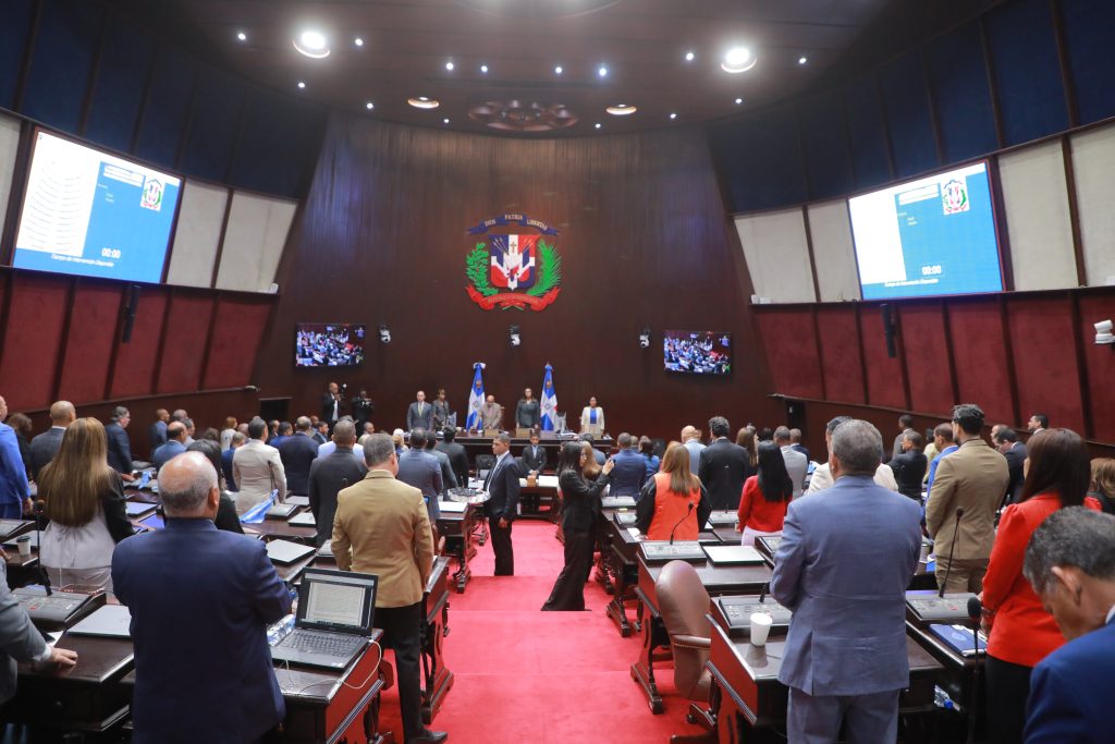 Cámara de Diputados aprueba reforma a la Ley de Residuos Sólidos y derogación de artículo de la Ley 30-26