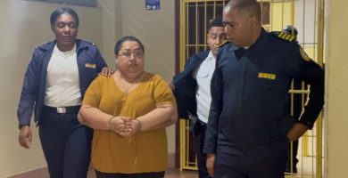 Imponen arresto domiciliario a Dilcia Vargas Sánchez en el caso Onco14