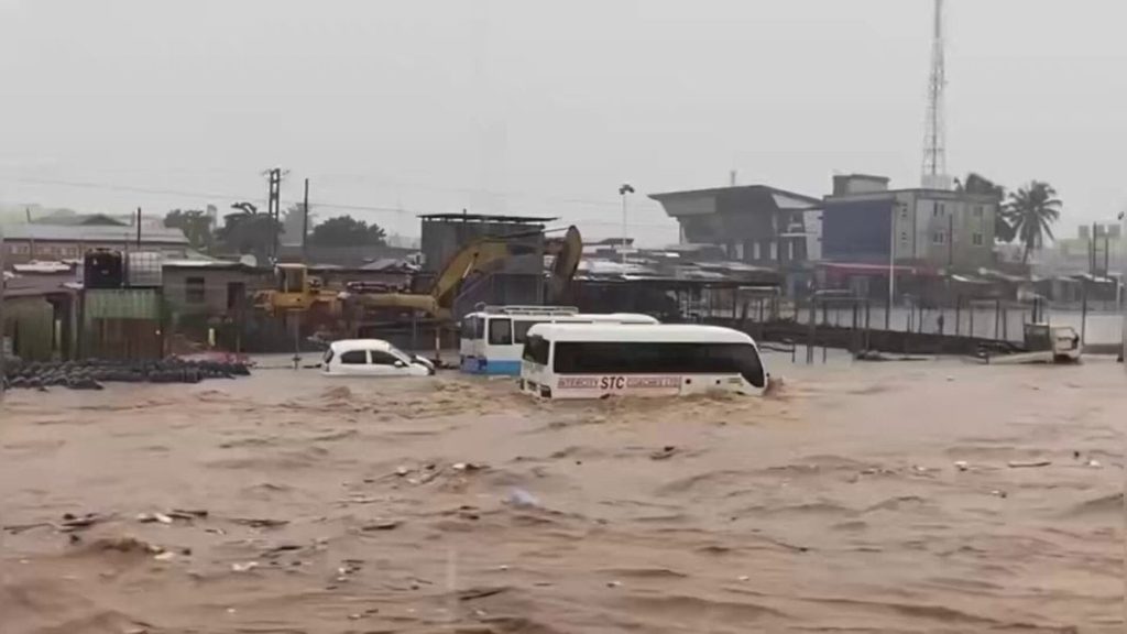 Devastadoras inundaciones en Ghana, deja al menos cinco muertos