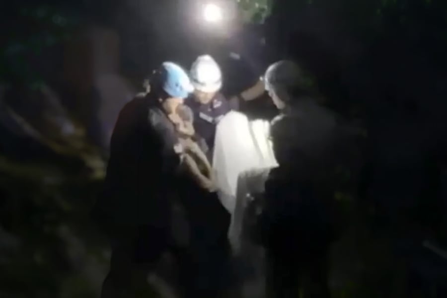 Rescatan en Venezuela a un niño de 3 años en horas decisivas de búsqueda tras terremotos