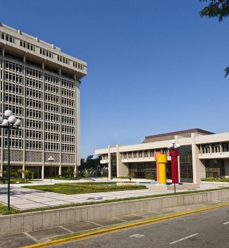 RD mantiene su tasa de política monetaria en el 5,25 % anual