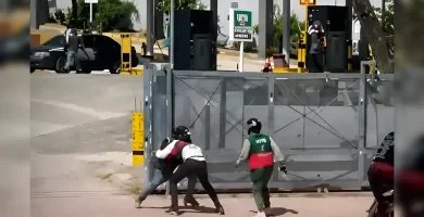 Motoconchistas en Santiago Oeste se enfrascan en incidente por pasajero