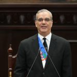 Luis Abinader se mantiene entre los presidentes mejor valorados de América Latina, según ranking regional