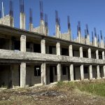 Residentes de Cancino Adentro exigen la terminación de una escuela